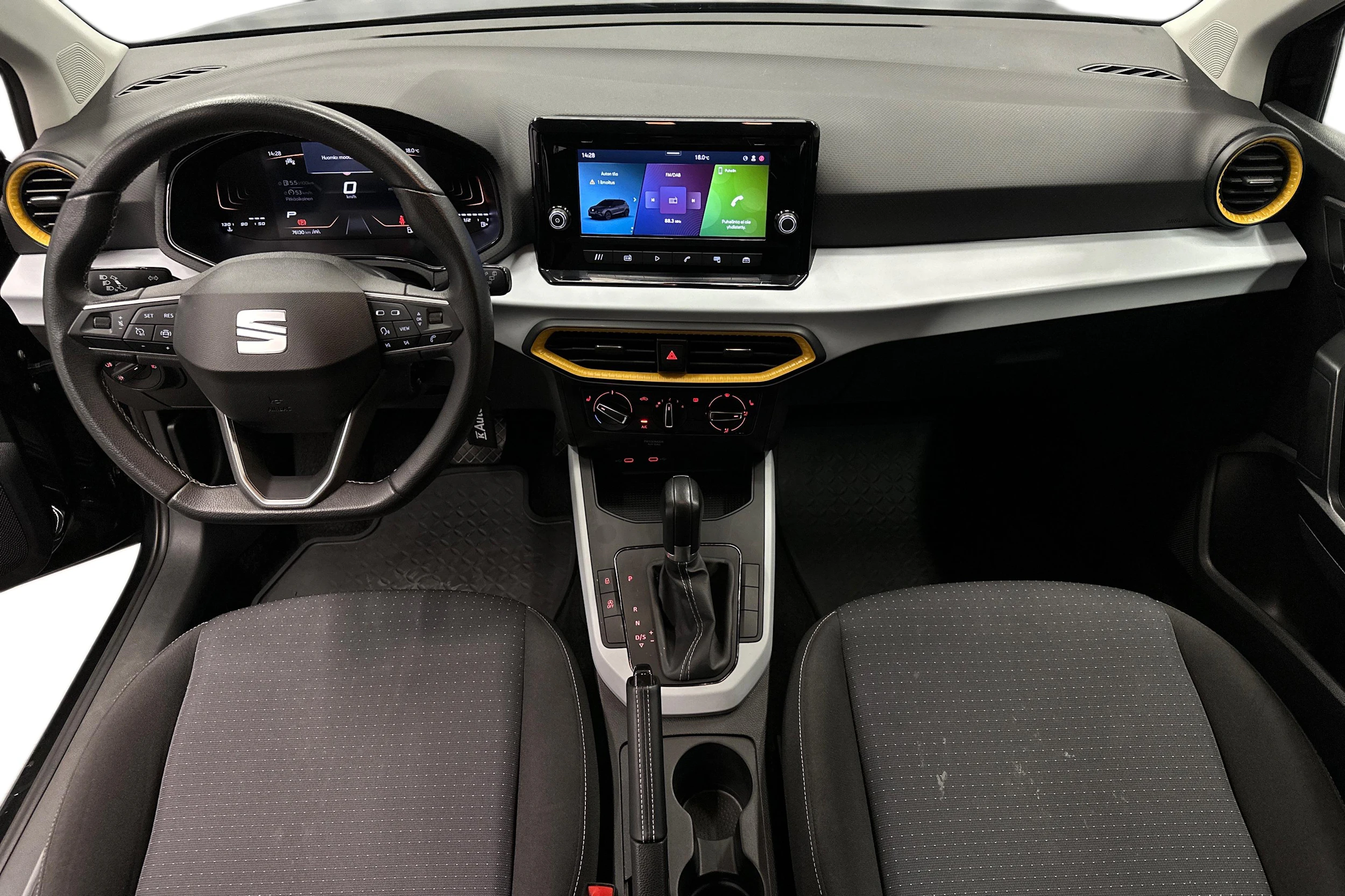 musta SEAT Arona 2024 kuva 7.