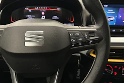 musta SEAT Arona 2024 kuva 12.