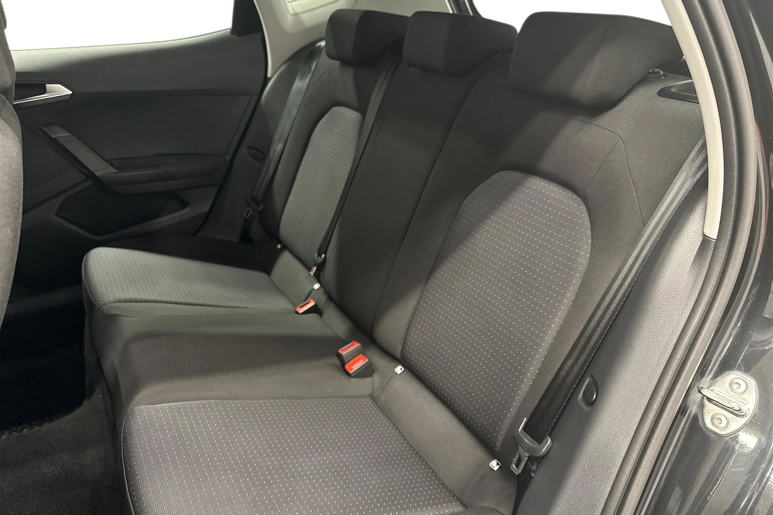 musta SEAT Arona 2024 kuva 8.