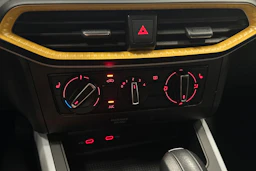 musta SEAT Arona 2024 kuva 27.