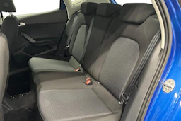 sininen SEAT Arona 2024 kuva 8.