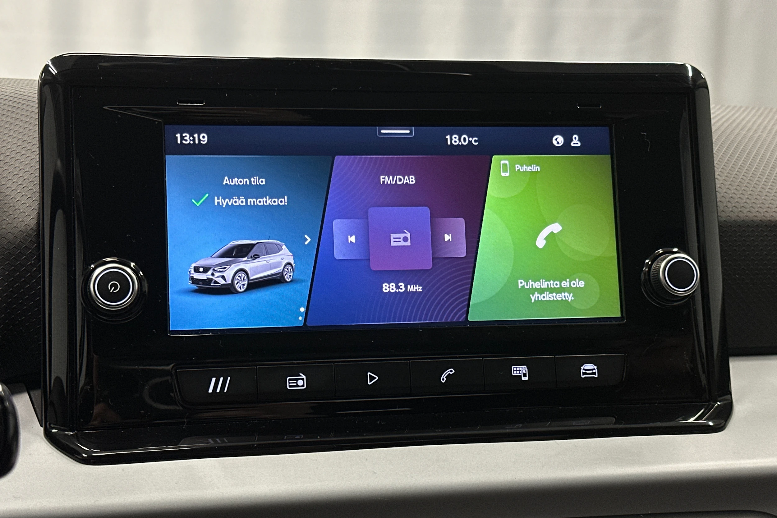 sininen SEAT Arona 2024 kuva 16.