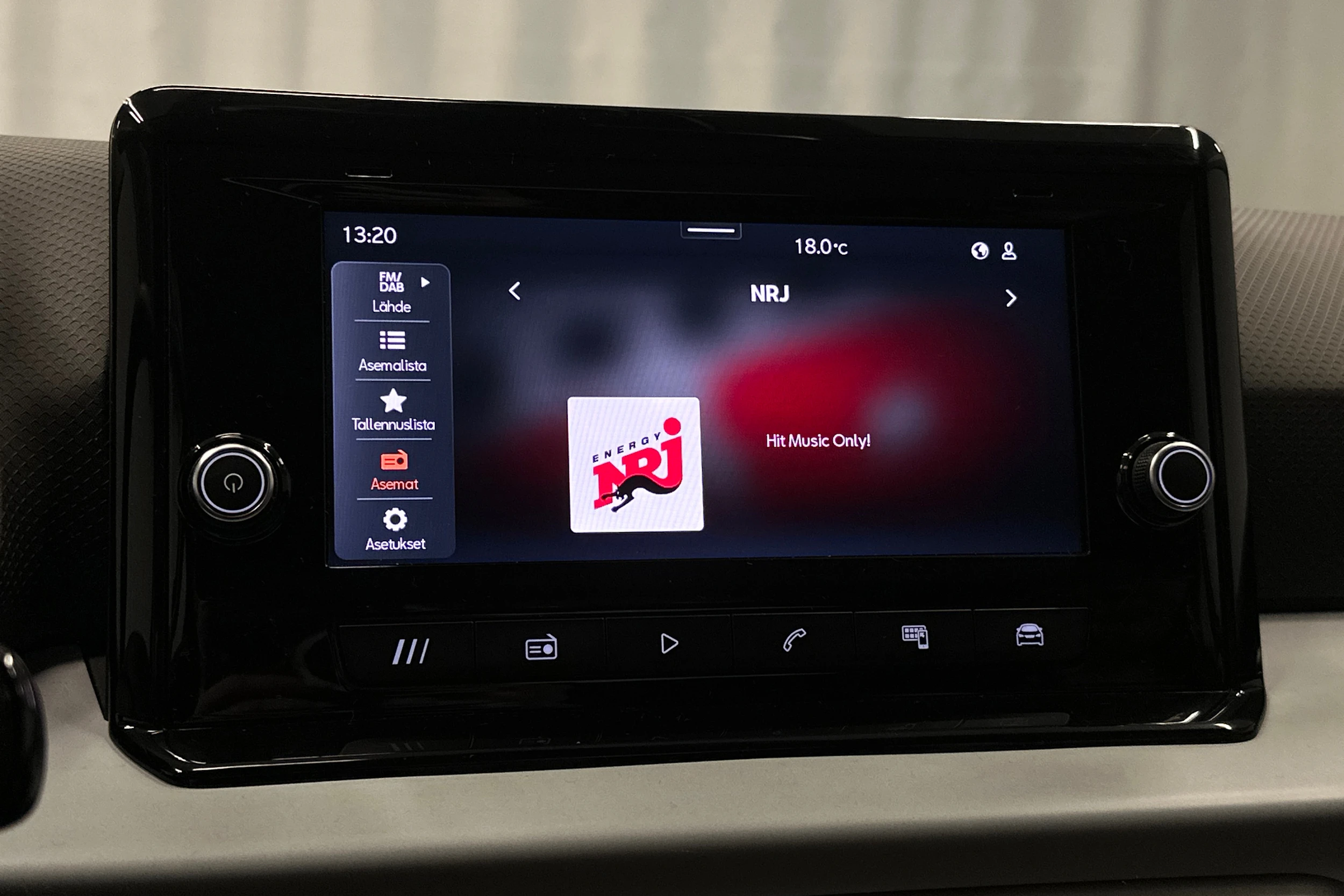 sininen SEAT Arona 2024 kuva 19.