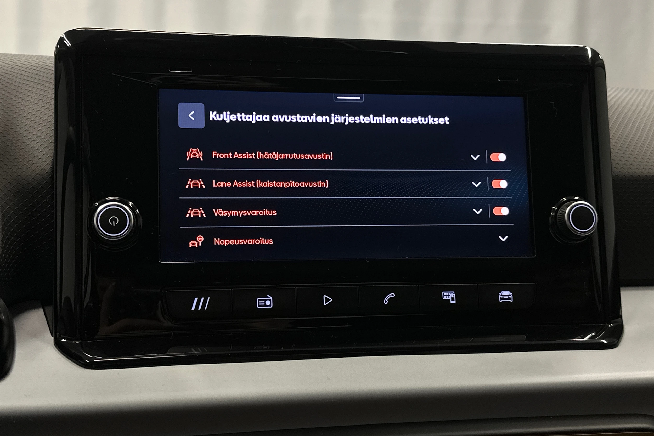 sininen SEAT Arona 2024 kuva 24.