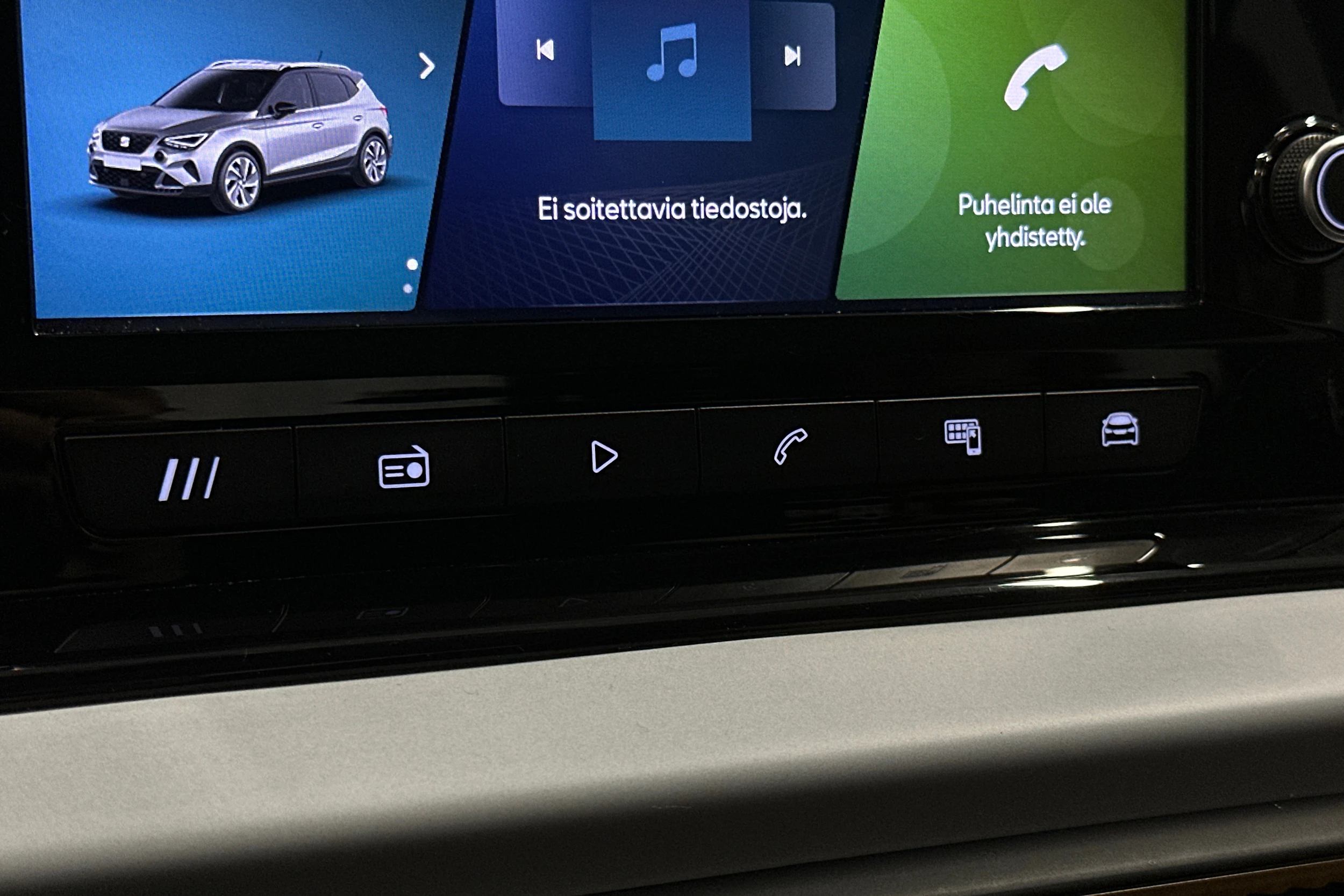 sininen SEAT Arona 2024 kuva 26.