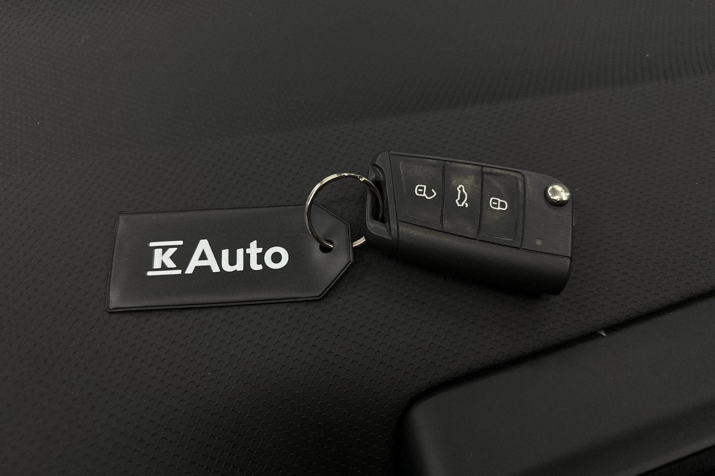 sininen SEAT Arona 2024 kuva 31.