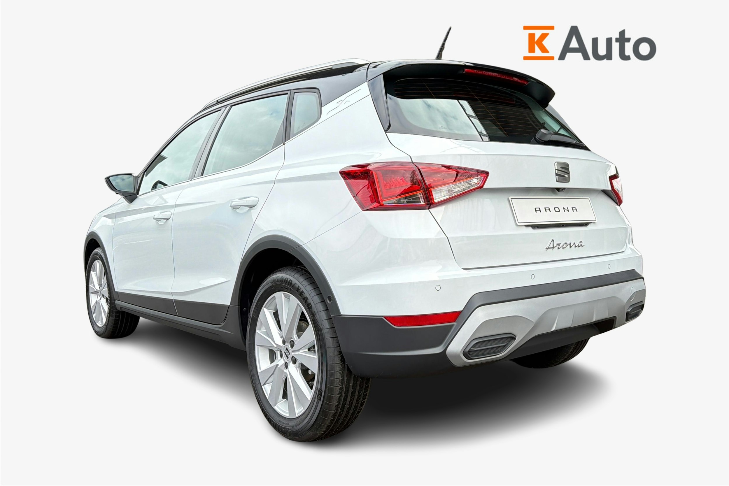 valkoinen SEAT Arona 2025 kuva 2.