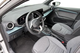 valkoinen SEAT Arona 2025 kuva 6.