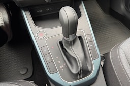 valkoinen SEAT Arona 2025 kuva 15.