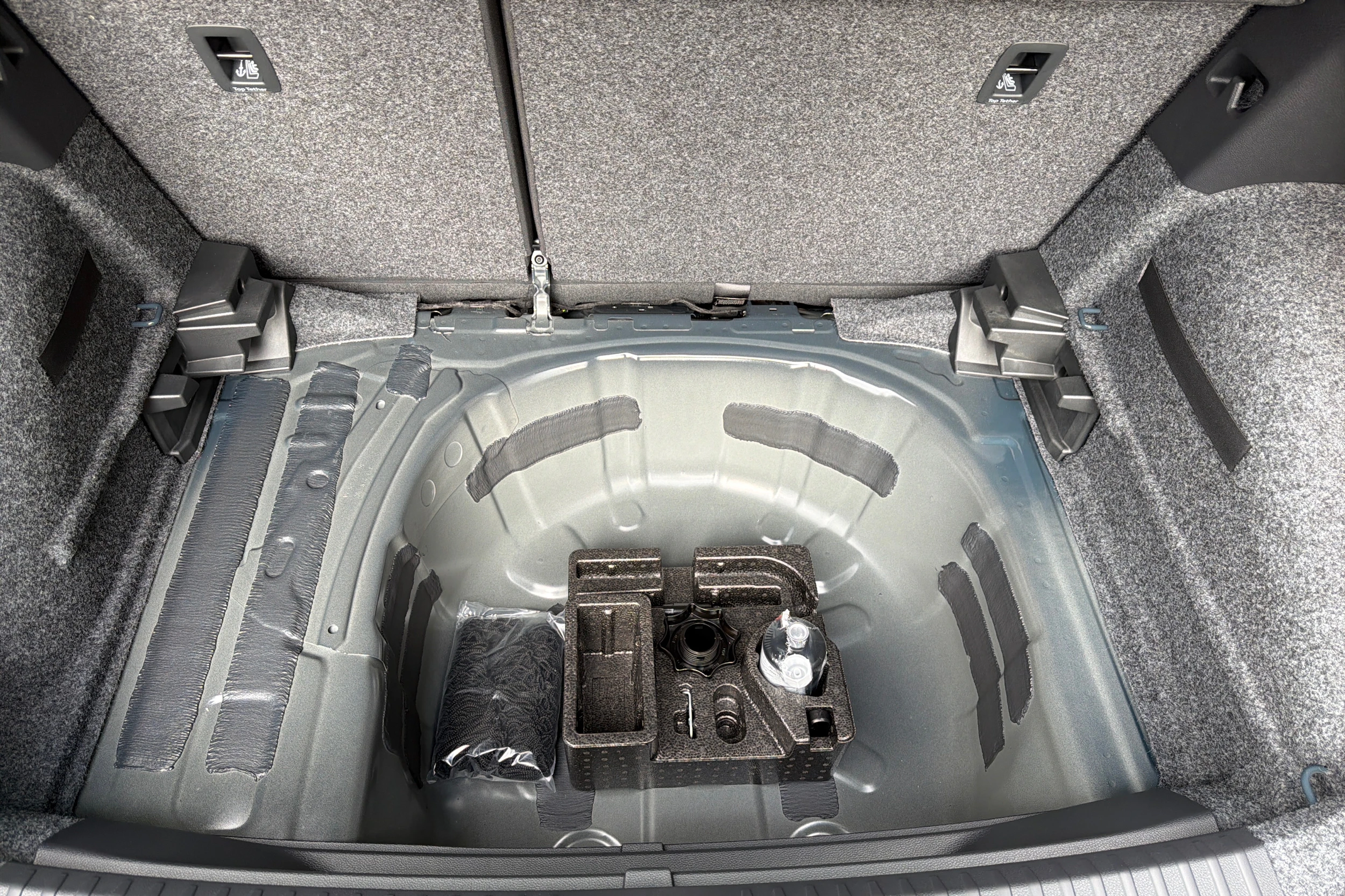 sininen SEAT Arona 2025 kuva 13.