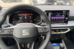 sininen SEAT Arona 2025 kuva 14.