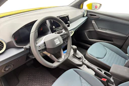 keltainen SEAT Arona 2027 kuva 6.