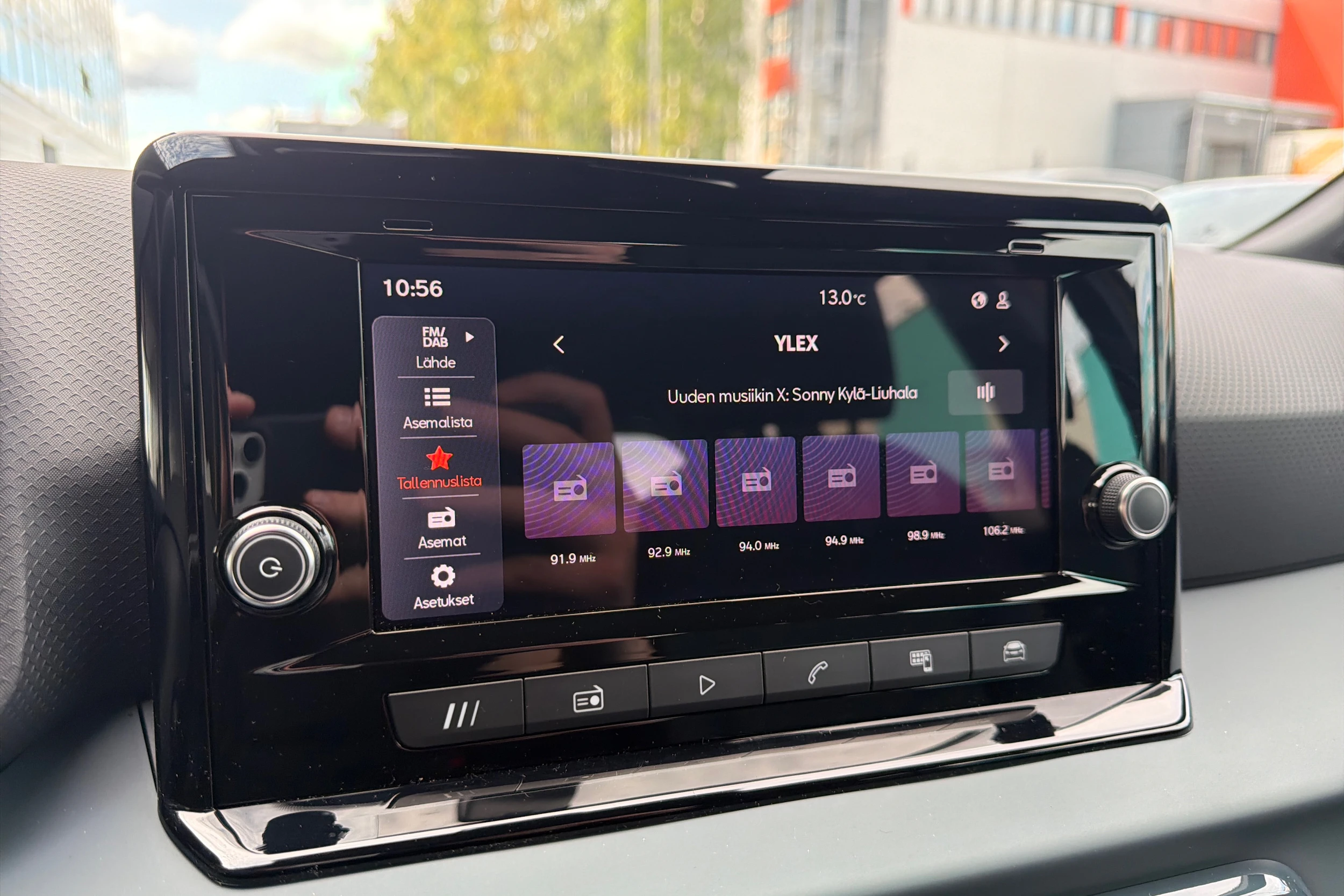 keltainen SEAT Arona 2027 kuva 14.
