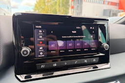 keltainen SEAT Arona 2027 kuva 14.