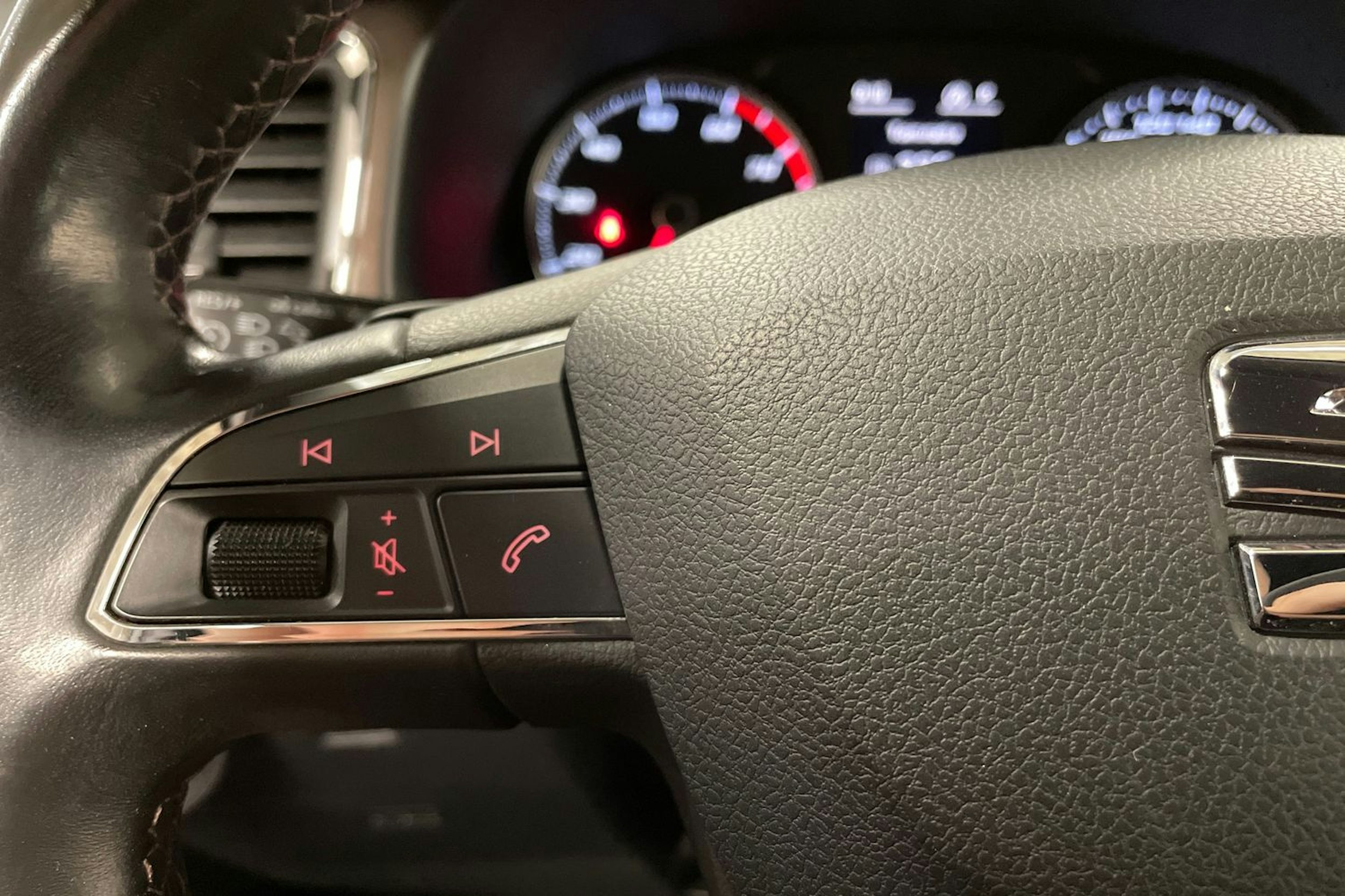 valkoinen SEAT Ateca 2016 kuva 24.