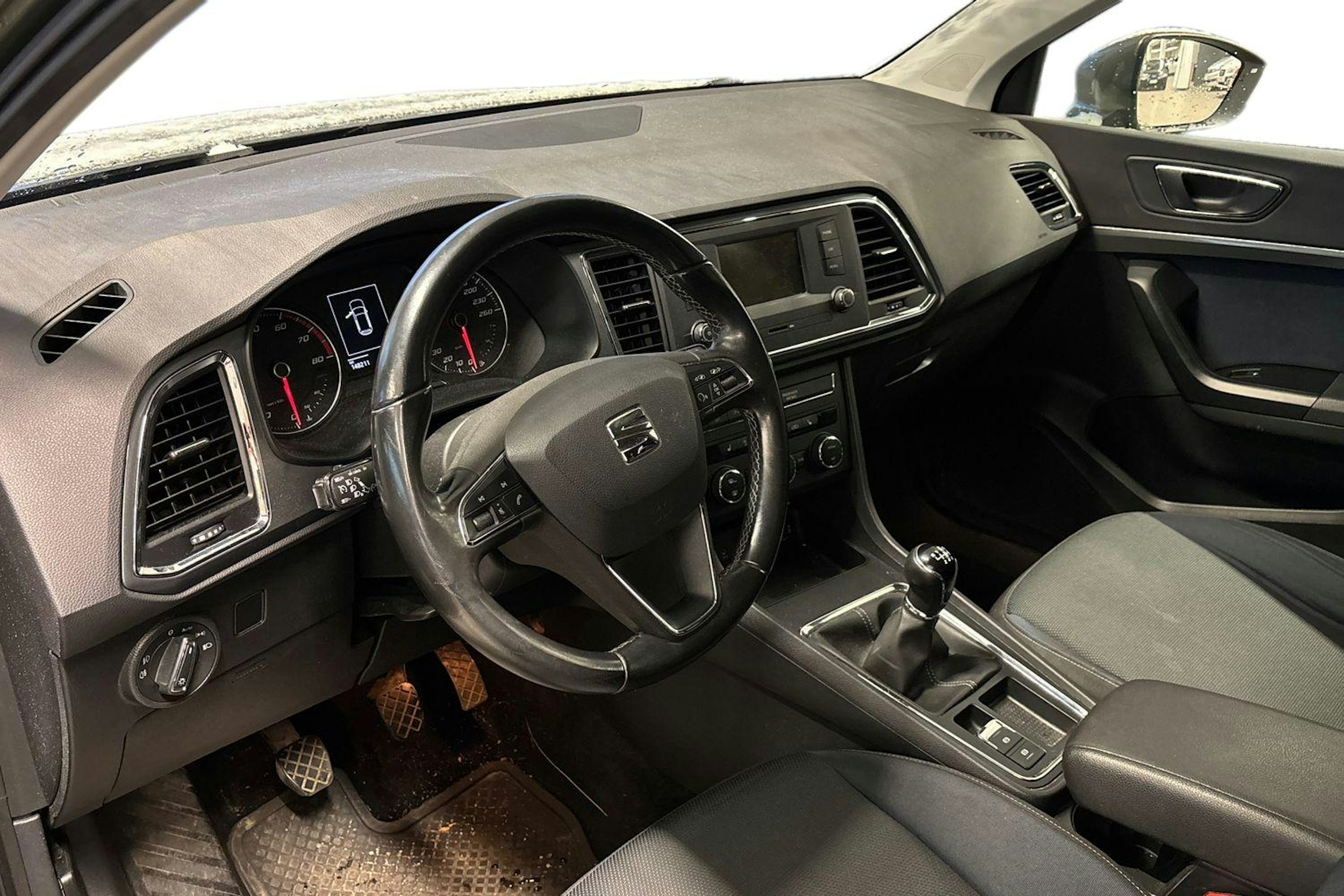 ruskea (beige) SEAT Ateca 2016 kuva 3.