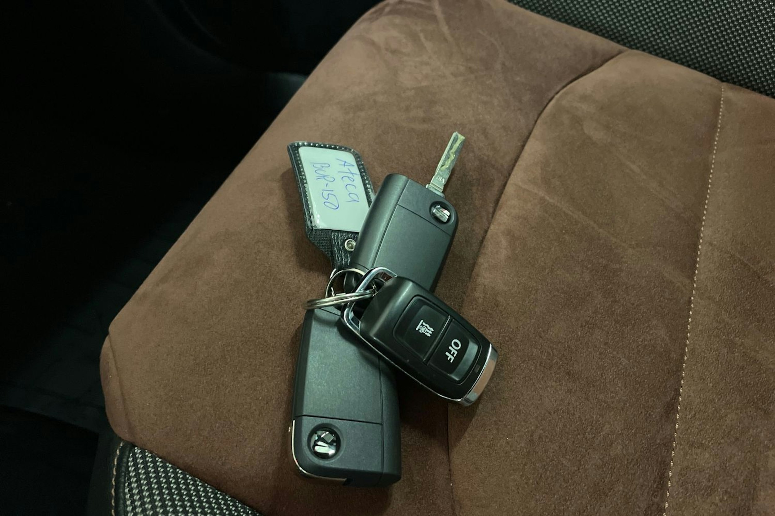 Punainen SEAT Ateca 2017 kuva 22.