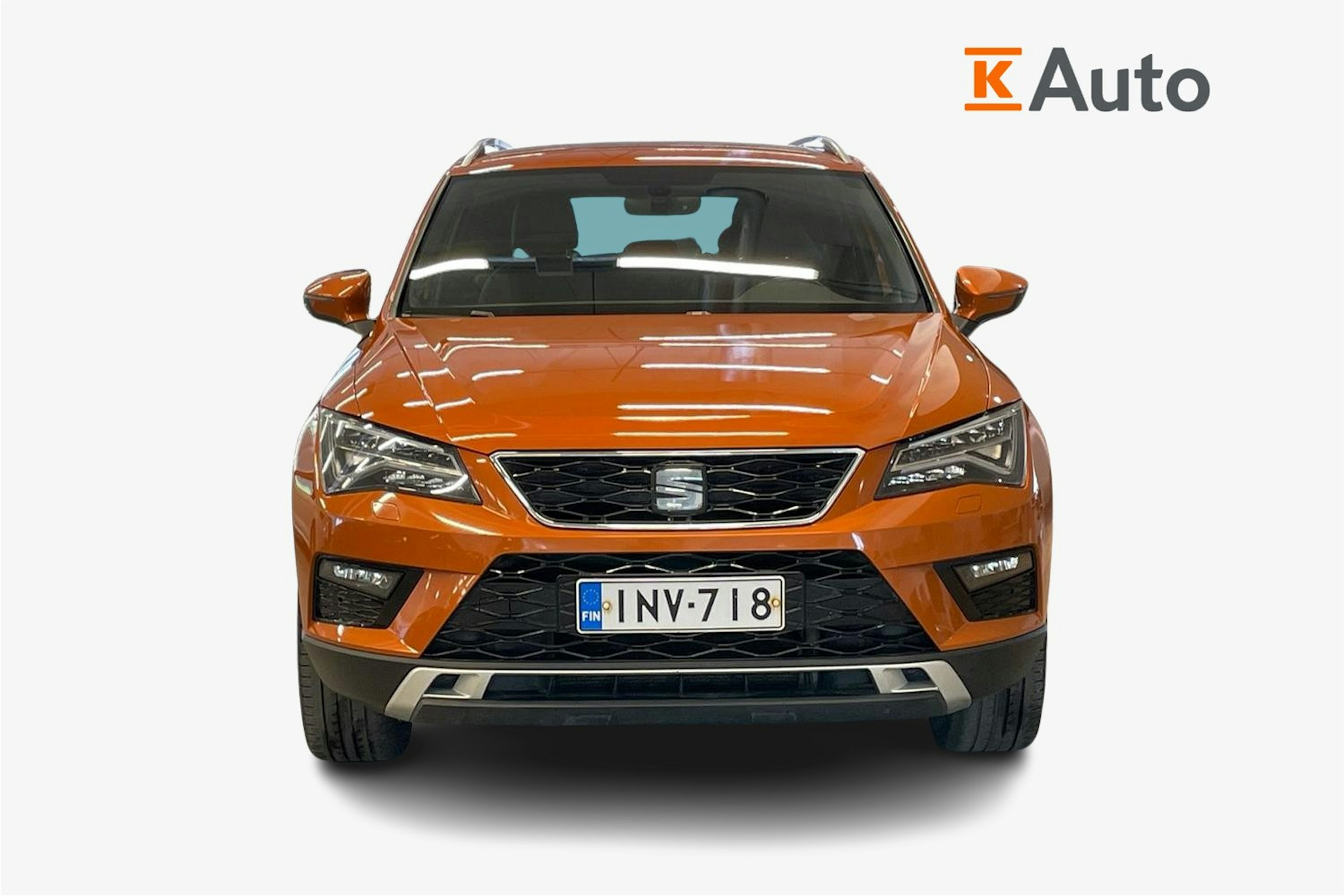 Oranssi SEAT Ateca 2017 kuva 5.