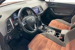 Oranssi SEAT Ateca 2017 kuva 7.