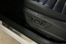 valkoinen SEAT Ateca 2018 kuva 16.