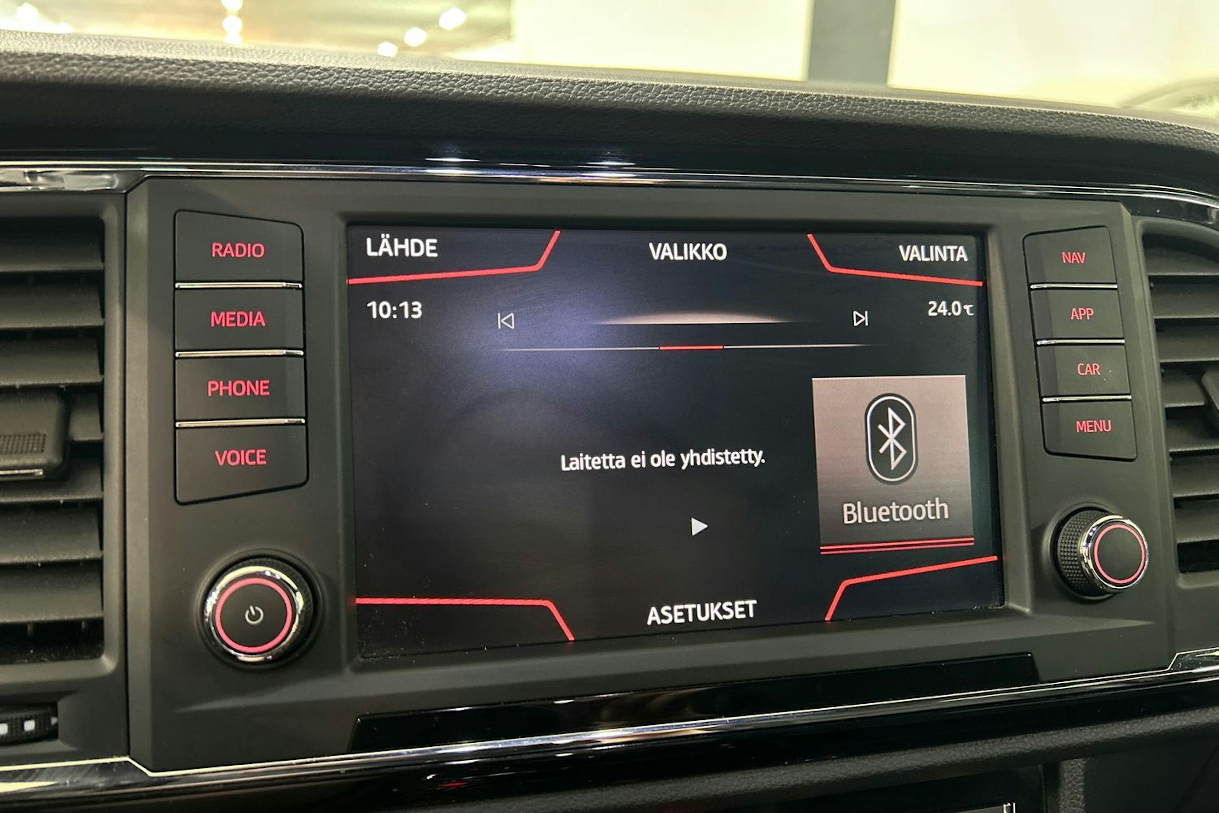 valkoinen SEAT Ateca 2018 kuva 23.