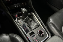 valkoinen SEAT Ateca 2018 kuva 30.