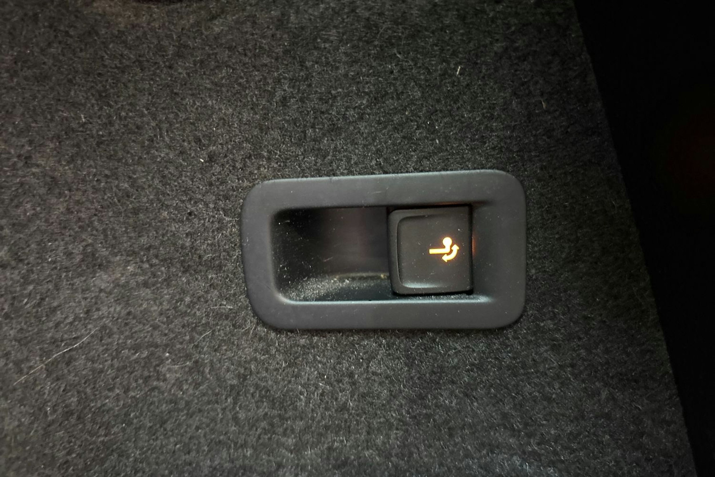 musta SEAT Ateca 2017 kuva 15.