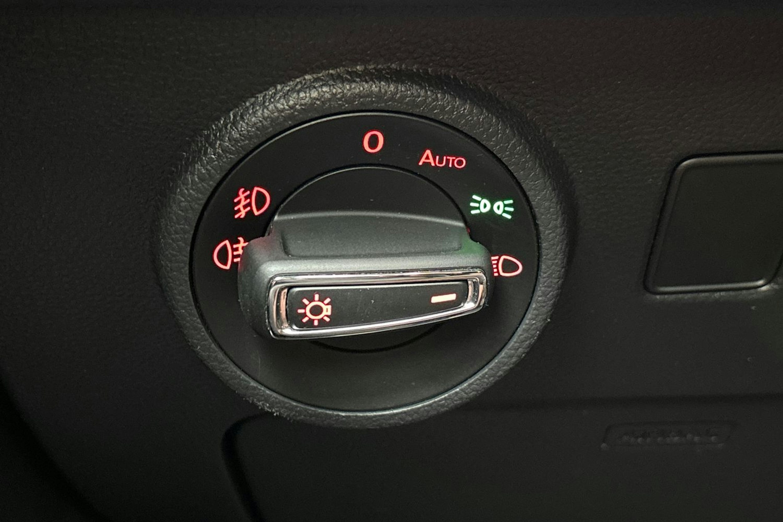 musta SEAT Ateca 2017 kuva 19.