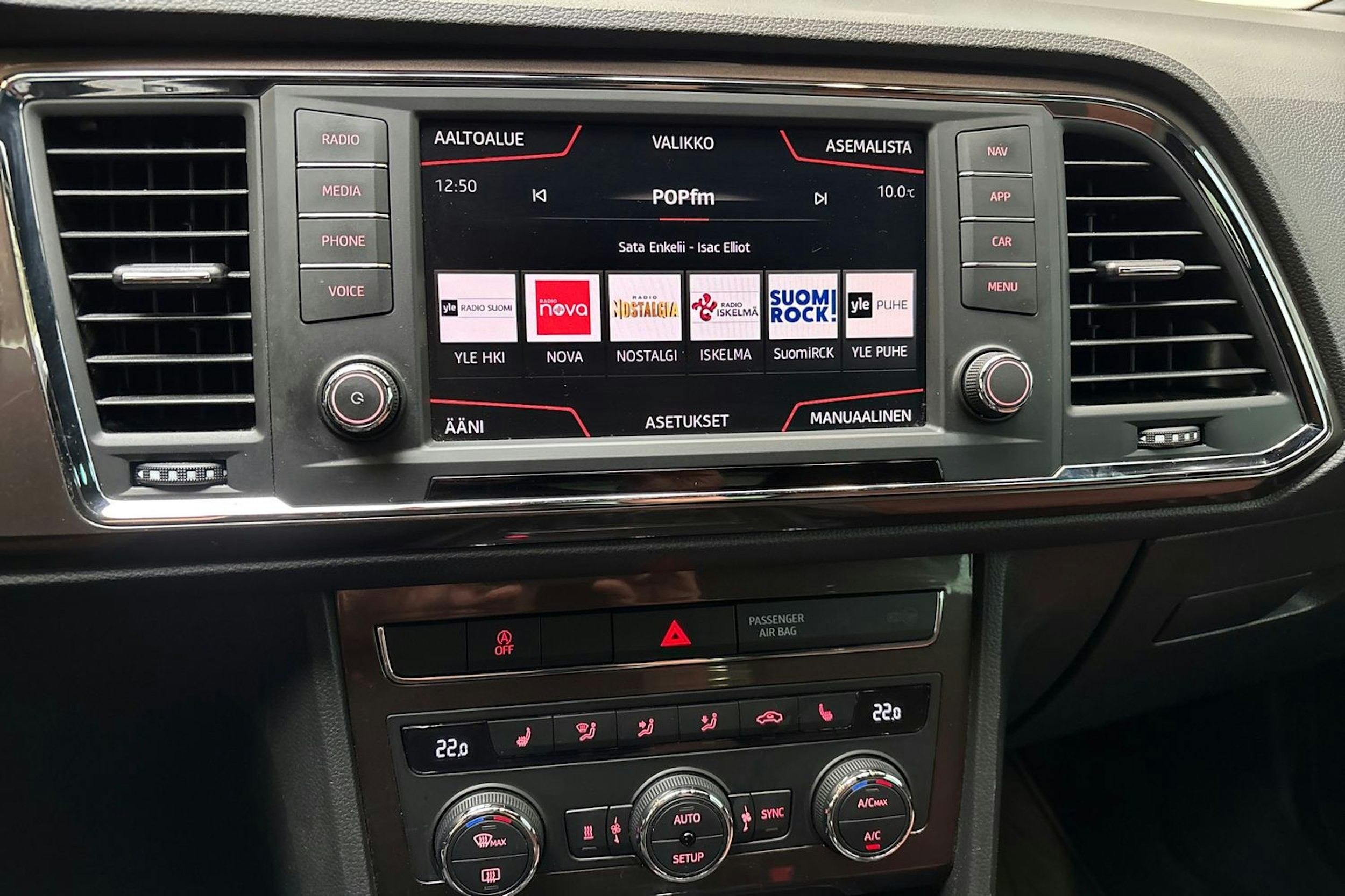 musta SEAT Ateca 2017 kuva 22.