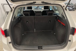 valkoinen SEAT Ateca 2017 kuva 17.