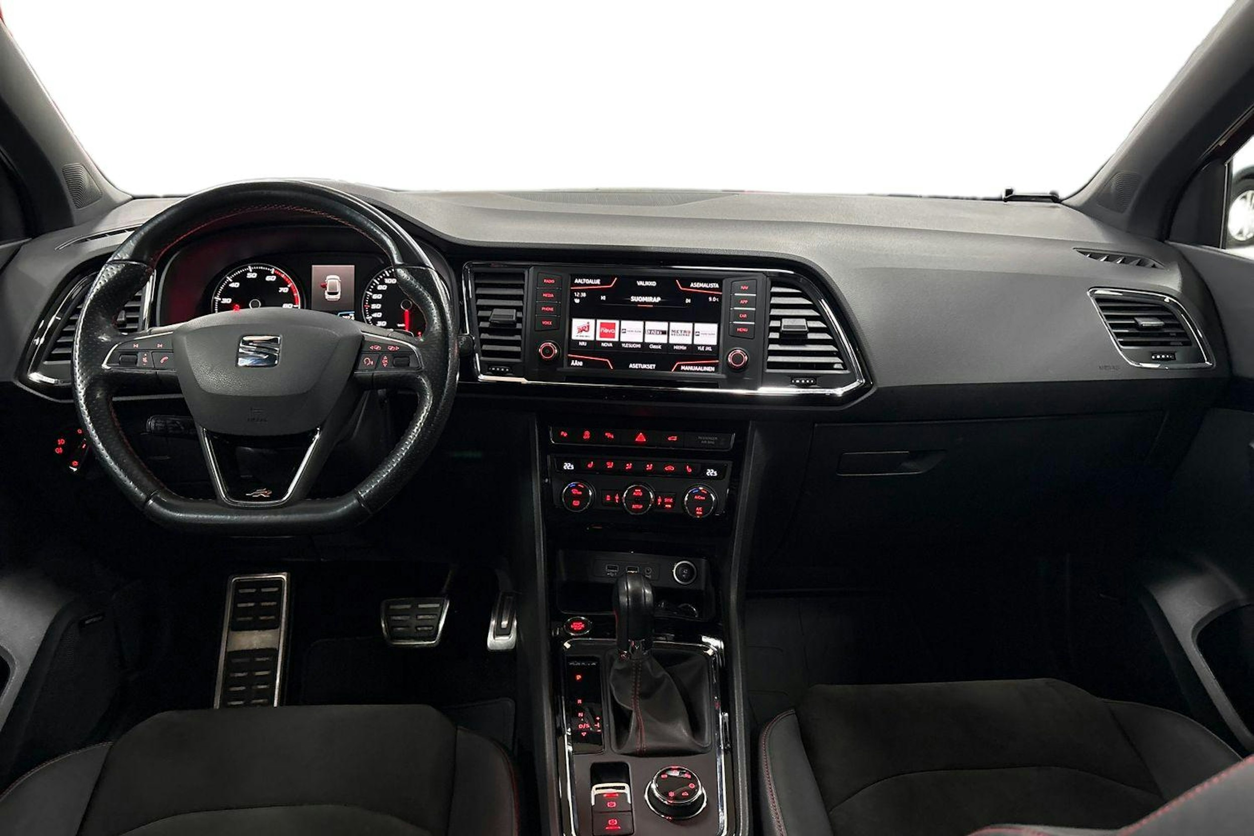 punainen SEAT Ateca 2018 kuva 8.