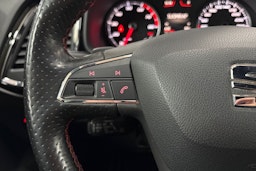 punainen SEAT Ateca 2018 kuva 14.