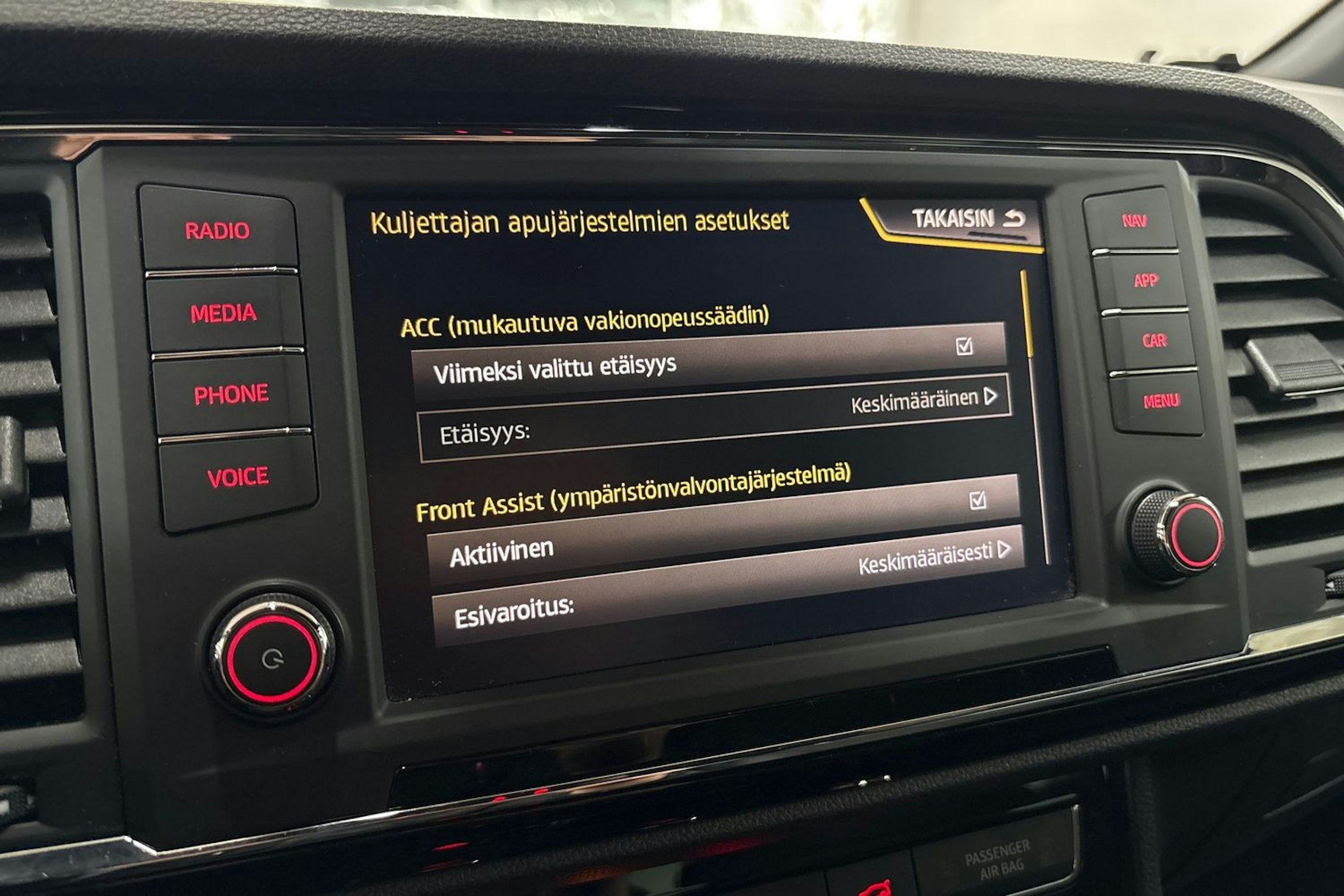 punainen SEAT Ateca 2018 kuva 23.