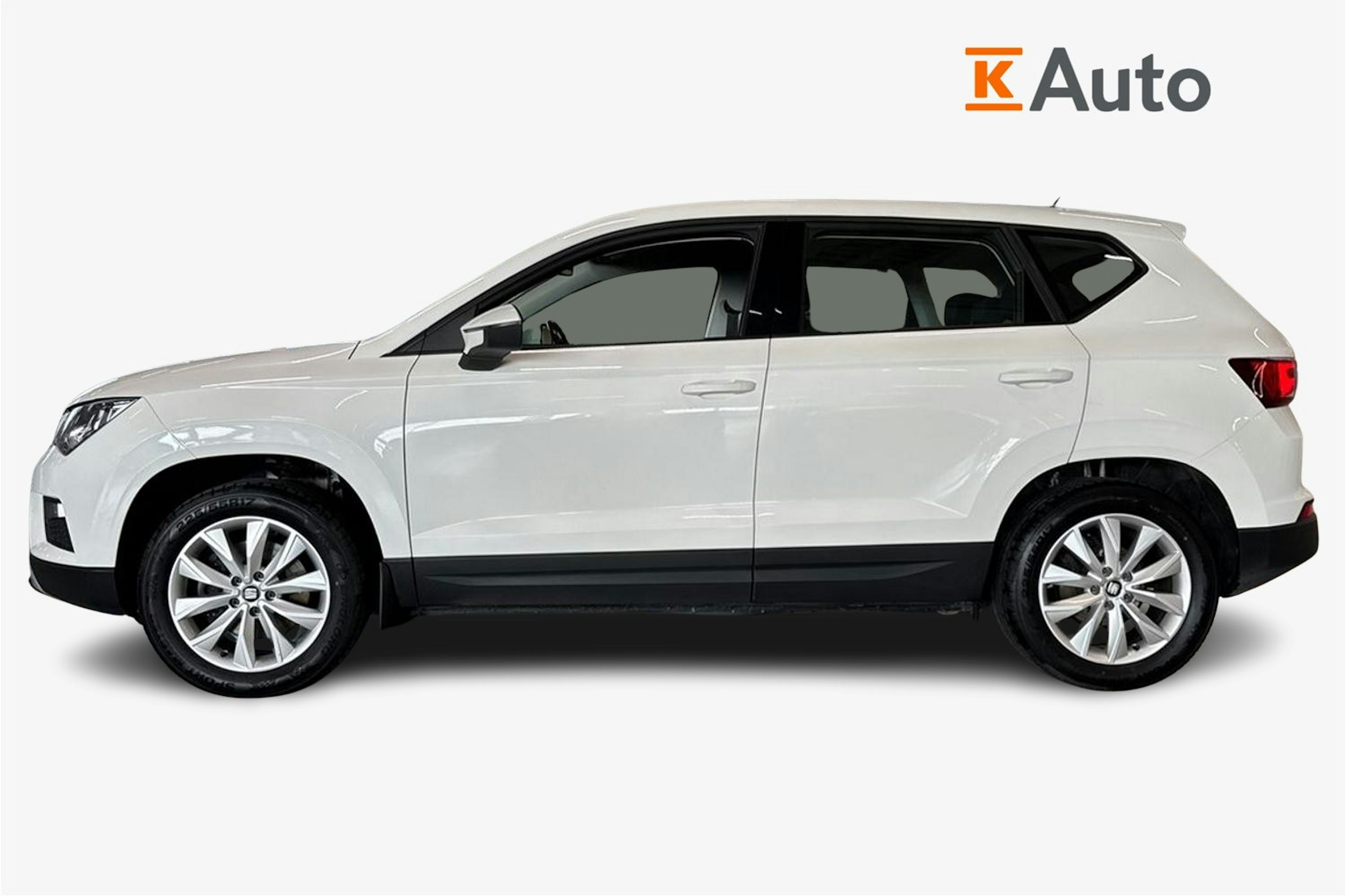 valkoinen SEAT Ateca 2018 kuva 6.