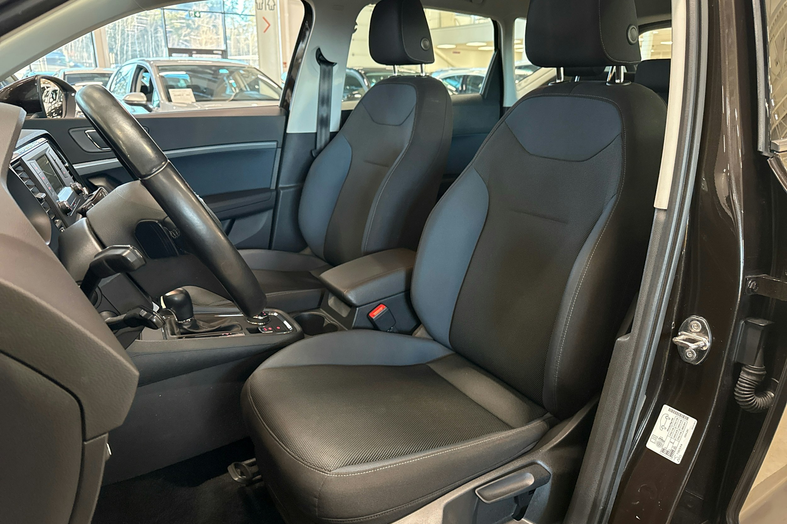 ruskea (beige) SEAT Ateca 2017 kuva 20.