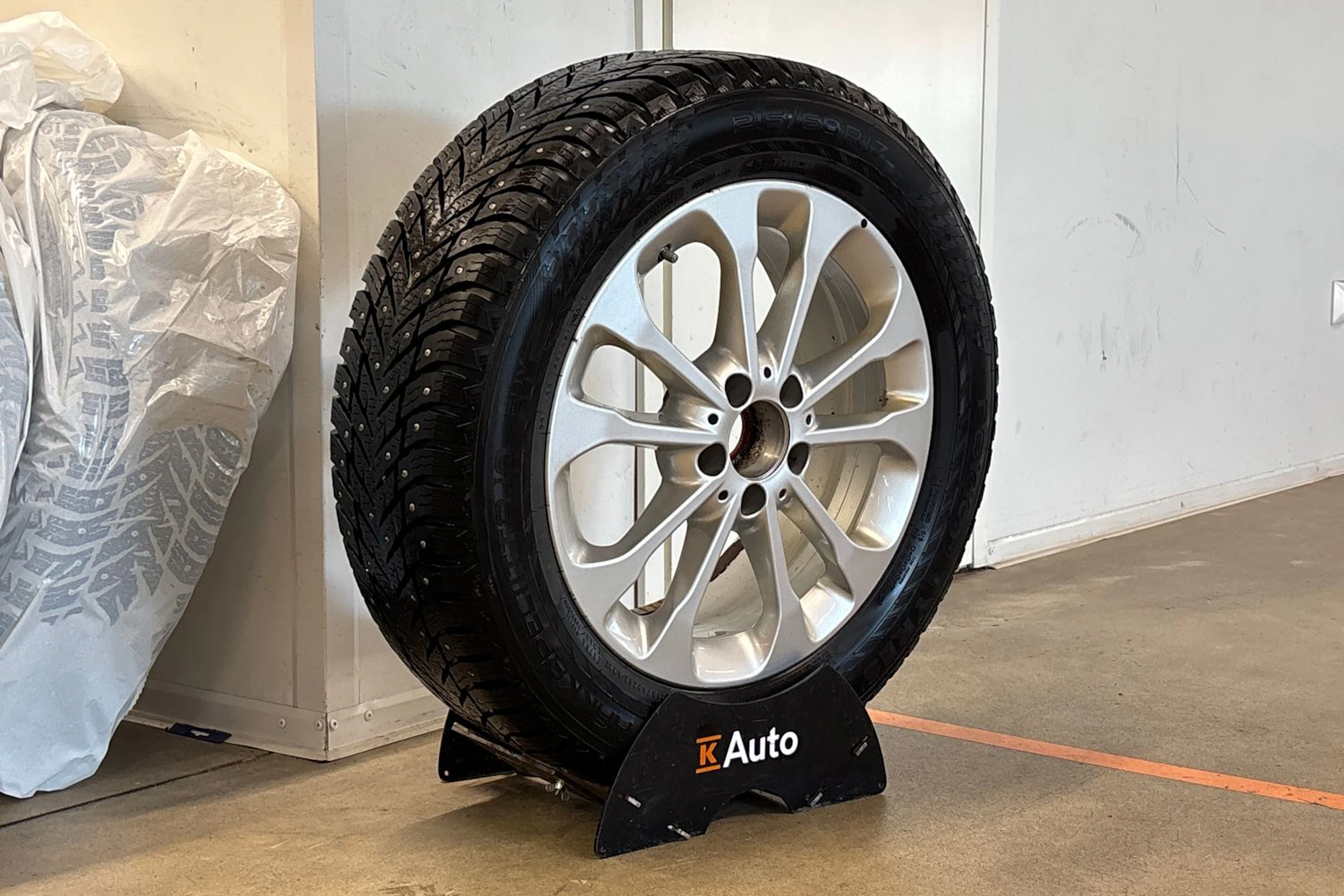 valkoinen SEAT Ateca 2018 kuva 10.