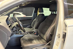 valkoinen SEAT Ateca 2018 kuva 12.