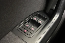 valkoinen SEAT Ateca 2018 kuva 13.
