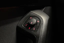 valkoinen SEAT Ateca 2018 kuva 14.