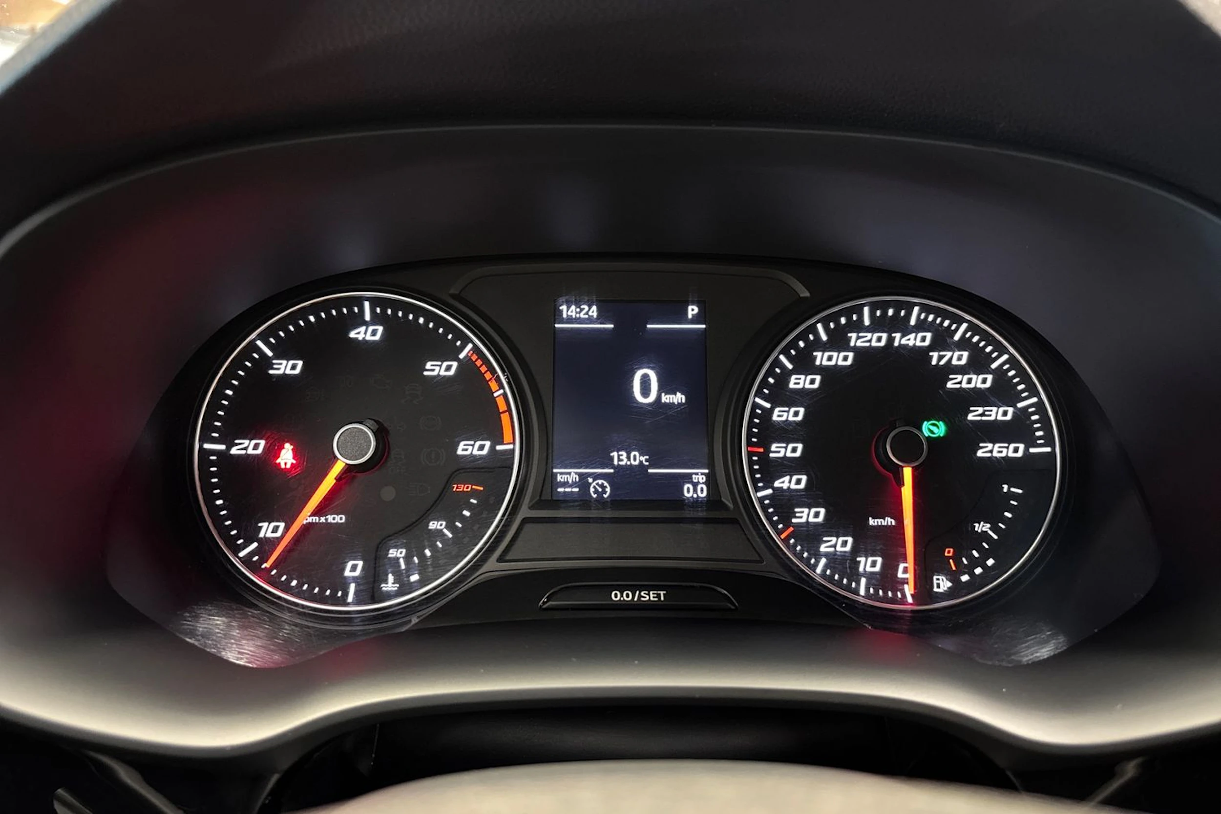 valkoinen SEAT Ateca 2018 kuva 19.