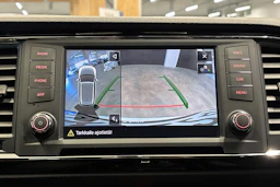 valkoinen SEAT Ateca 2018 kuva 20.