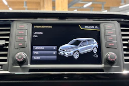 valkoinen SEAT Ateca 2018 kuva 24.