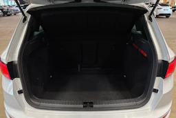 valkoinen SEAT Ateca 2018 kuva 29.