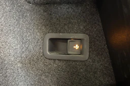 valkoinen SEAT Ateca 2018 kuva 30.