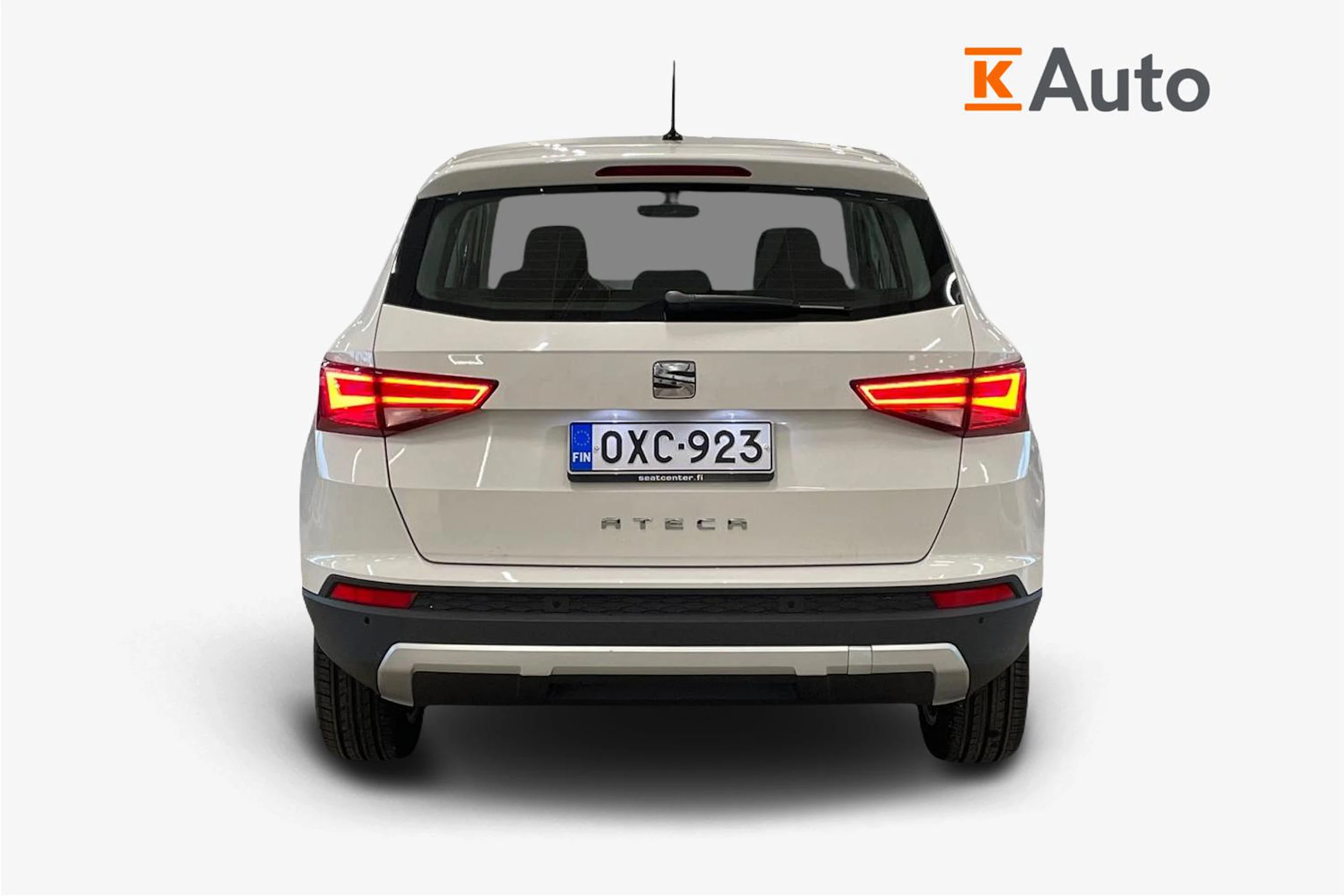 valkoinen SEAT Ateca 2018 kuva 4.