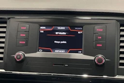 valkoinen SEAT Ateca 2018 kuva 21.