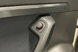valkoinen SEAT Ateca 2018 kuva 24.