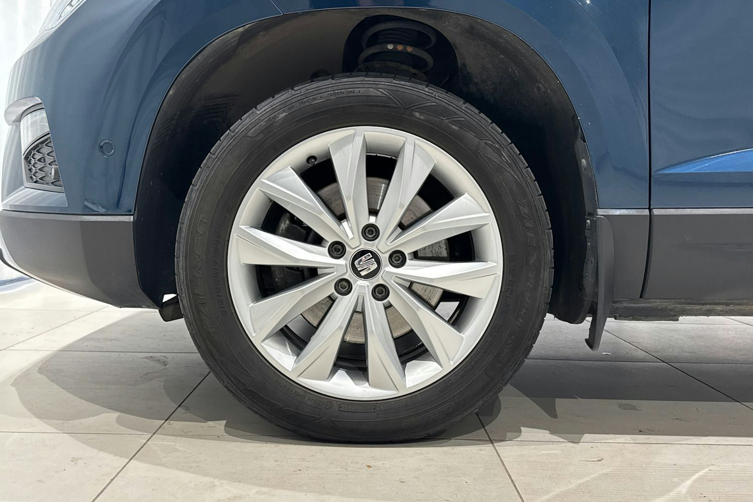 sininen SEAT Ateca 2018 kuva 11.