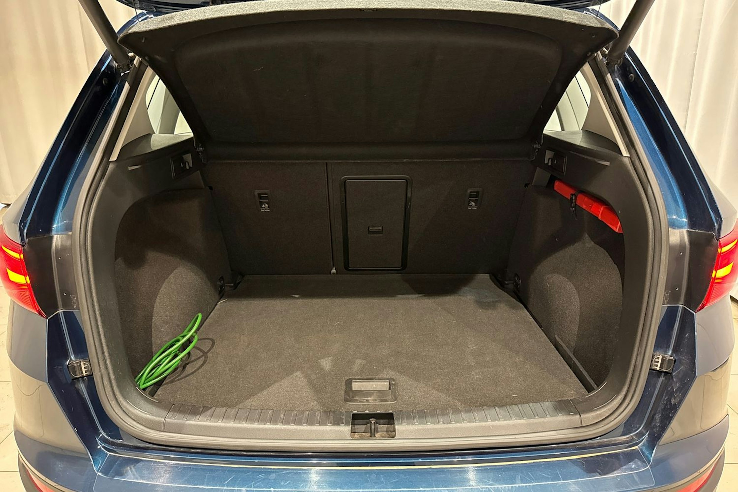 sininen SEAT Ateca 2018 kuva 15.