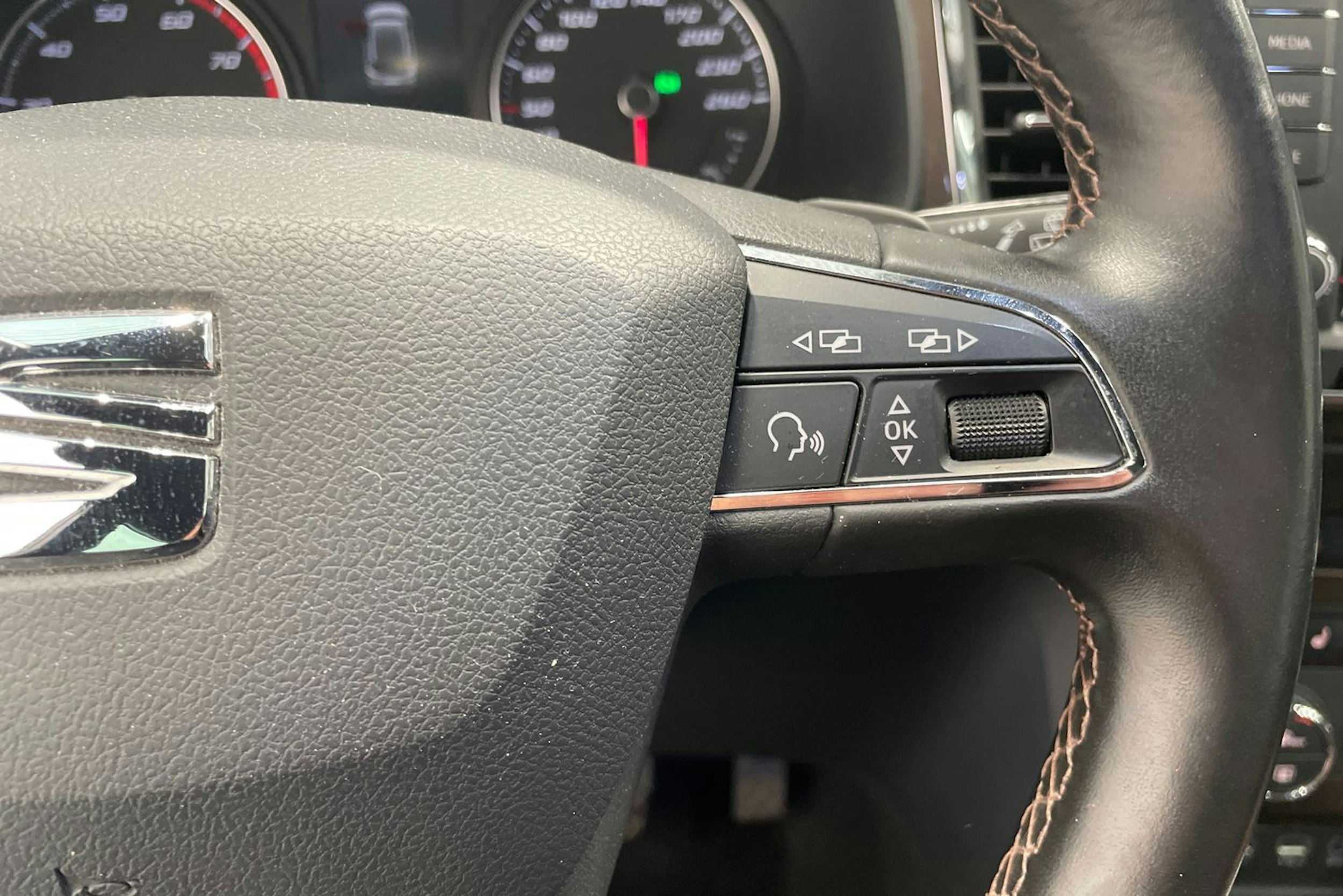 Valkoinen SEAT Ateca 2018 kuva 15.